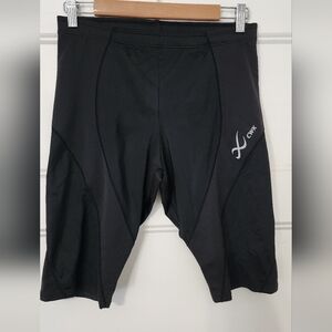 CW-X bike shorts Size XL womens